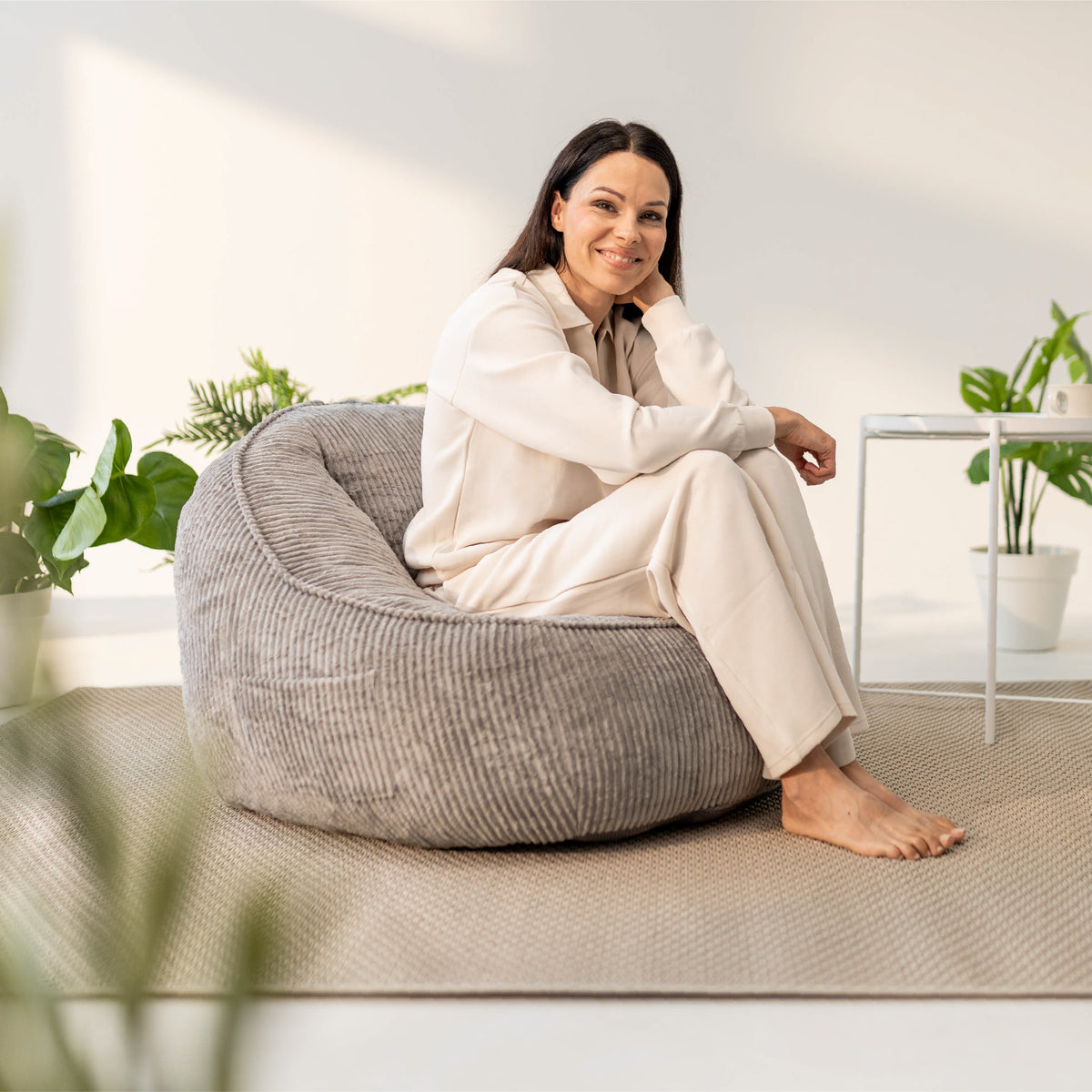 Mark Adler Comfy 4.0 Grey háttámlás, kordbársony puffszék