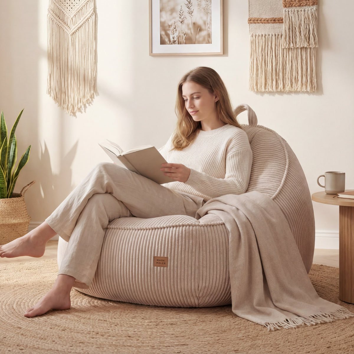 Mark Adler Comfy 4.0 bézs színű, háttámlával ellátott, kordbársony ülőpuff