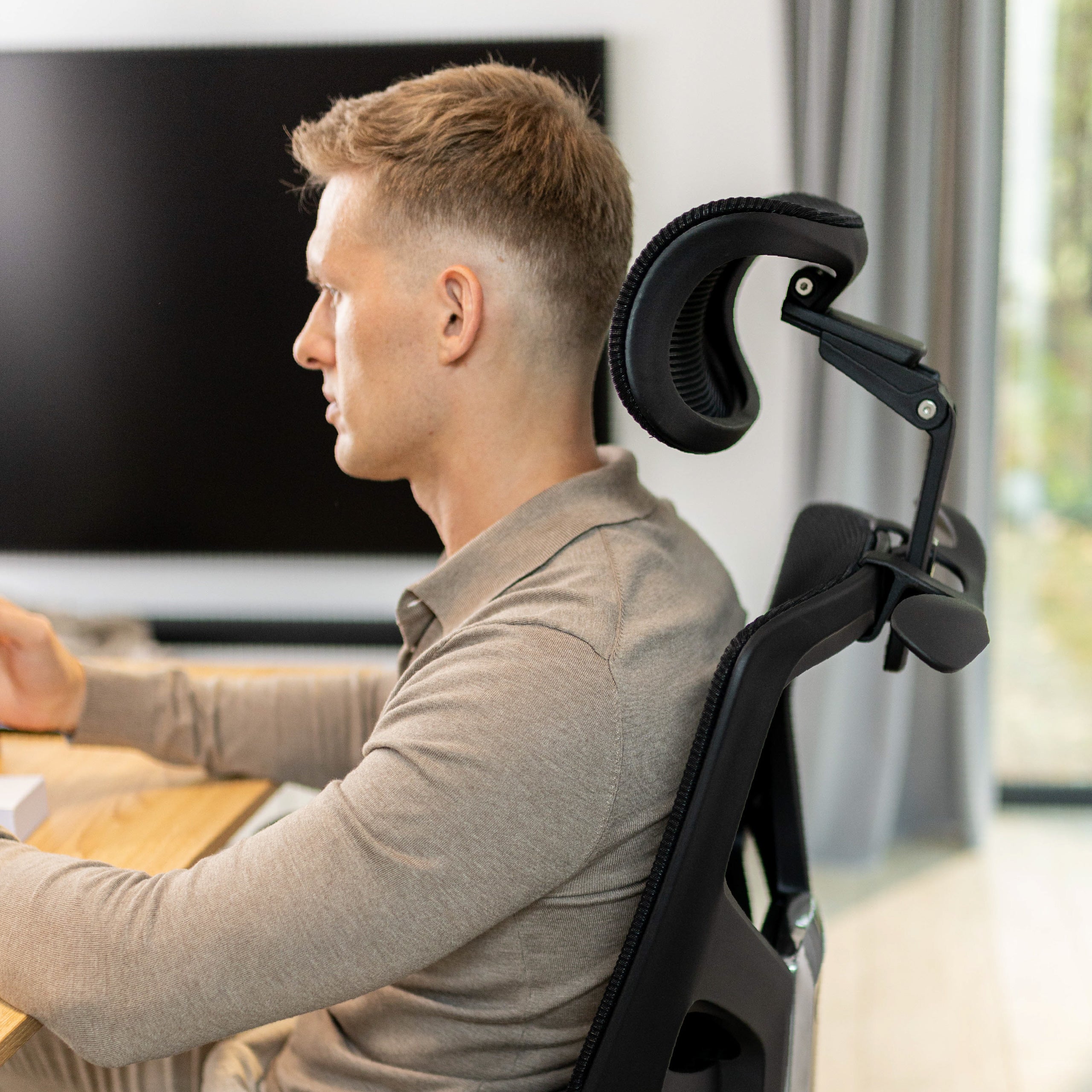 Fotel ergonomiczny Mark Adler Expert 9.6