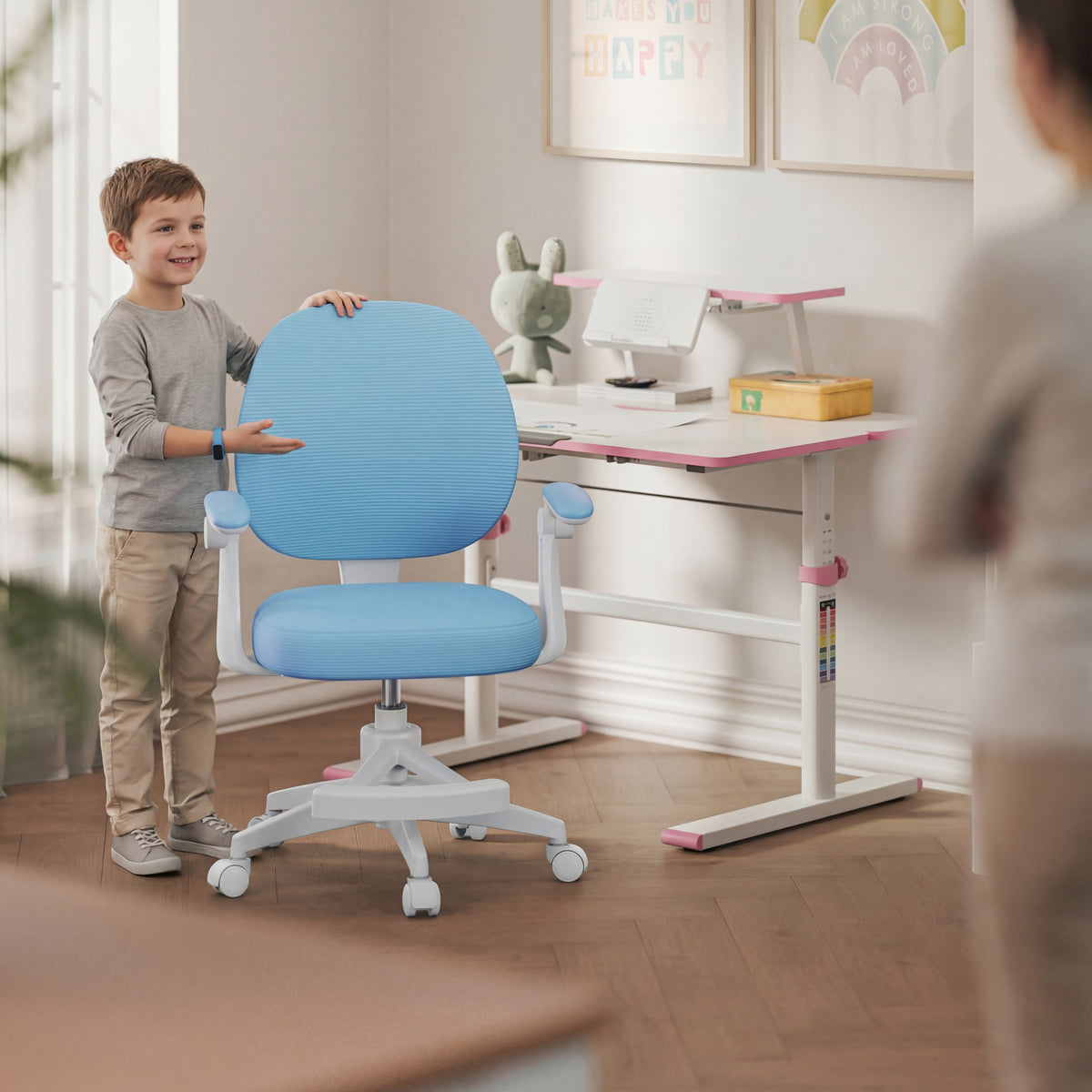 Въртящо се детско кресло Mark Adler Junior 3.1 Blue