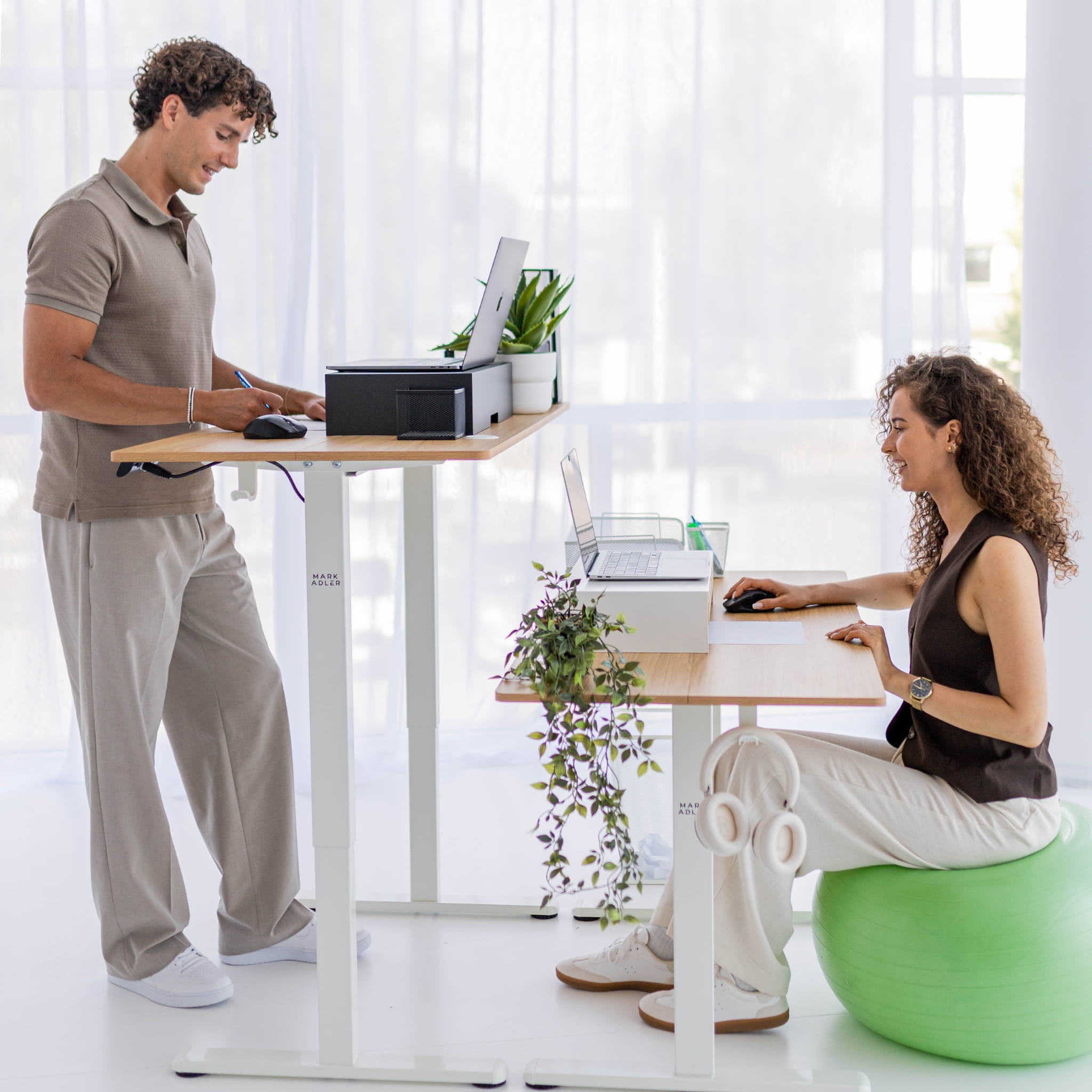 Biurko elektryczne Mark Adler Leader 7.0 Craft 120 cm