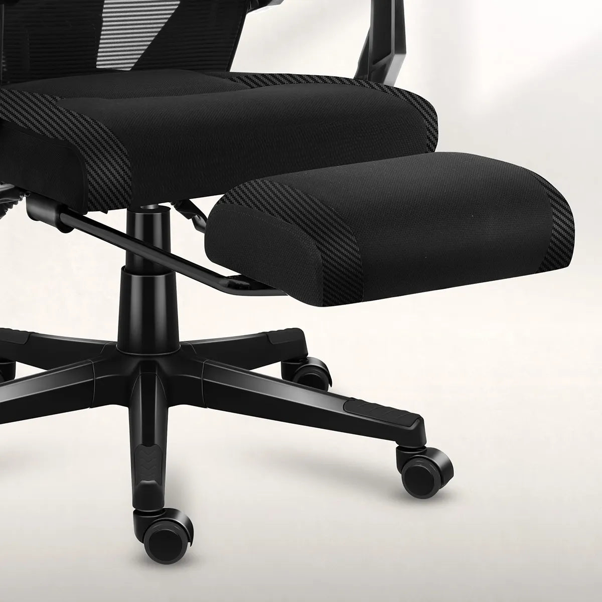 Titan Pad – wysuwany podnóżek