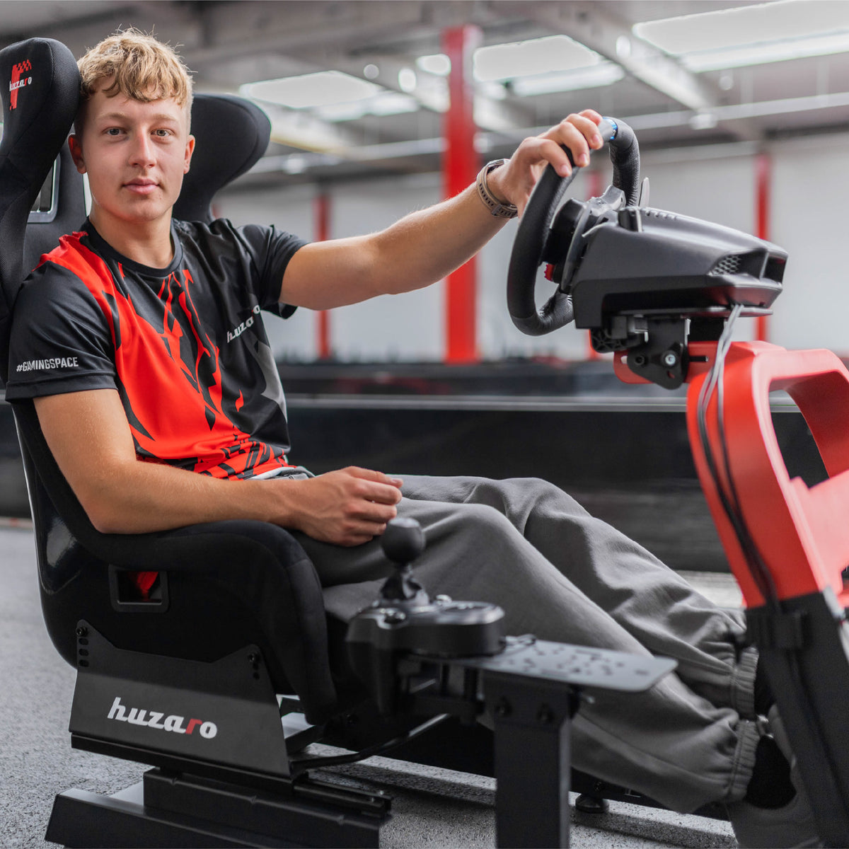 Huzaro Speed 8.3 versenyzői pilótafülke szimulátoros versenyzéshez