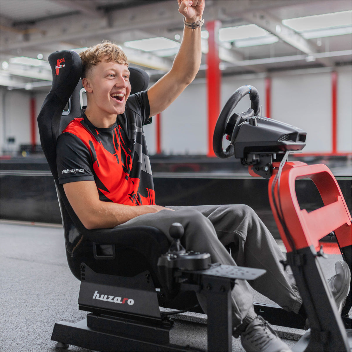 Huzaro Speed 8.3 versenyzői pilótafülke szimulátoros versenyzéshez